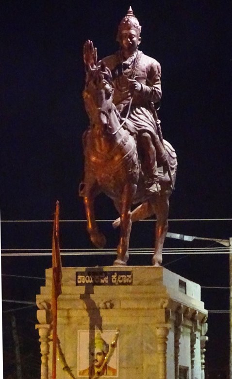 Basaweshwara Statue at Gulbarga_Dist-Karnataka.