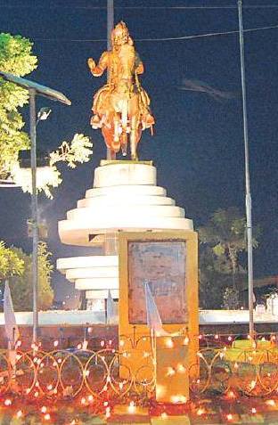 Basaweshwara Statue at Latur-Maharashtra.