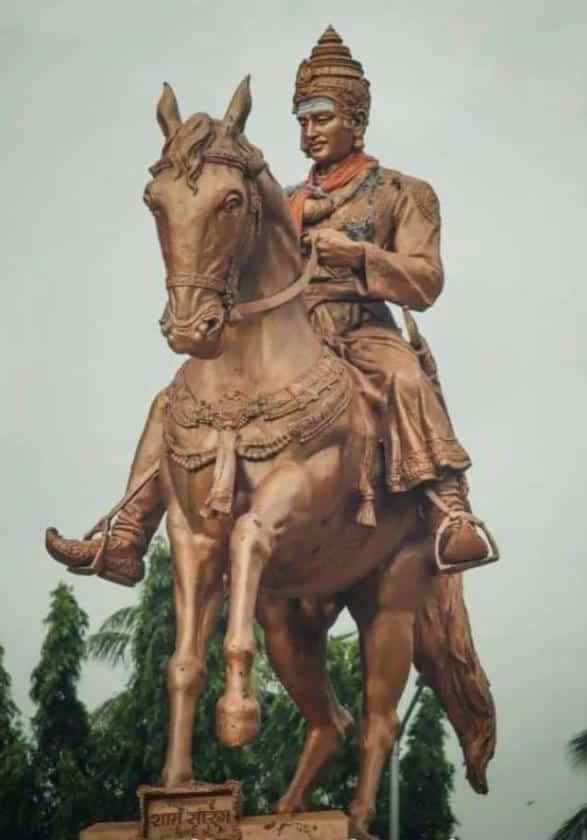 Basaweshwara Statue at Maharashtra.