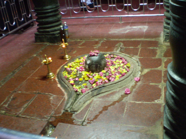 Ikya Mantapa Linga